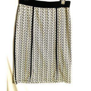 Le Lis Jacquard Pull-On Pencil Skirt